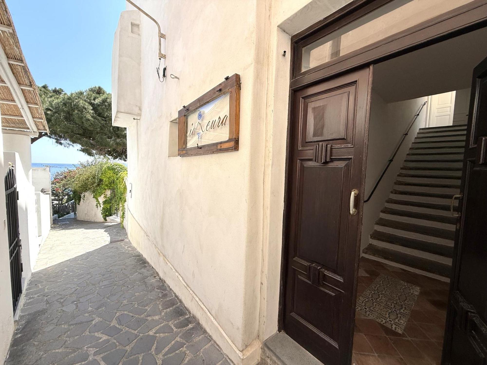 Iancura - B&B Di Design A Salina Santa Marina Salina Buitenkant foto